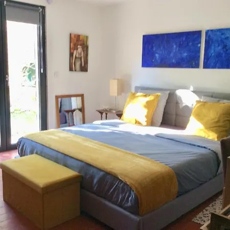 Double La Cigale Insolite Homestay Pierrelatte